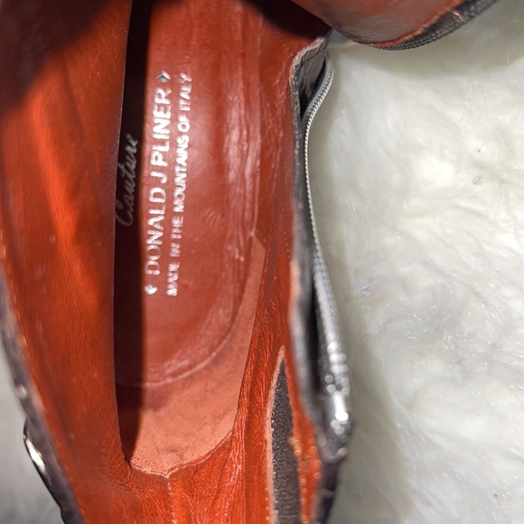 Donald J Pliner Brown snake skin look ankle boot with chains size 9 1/2 - Picture 10 of 12